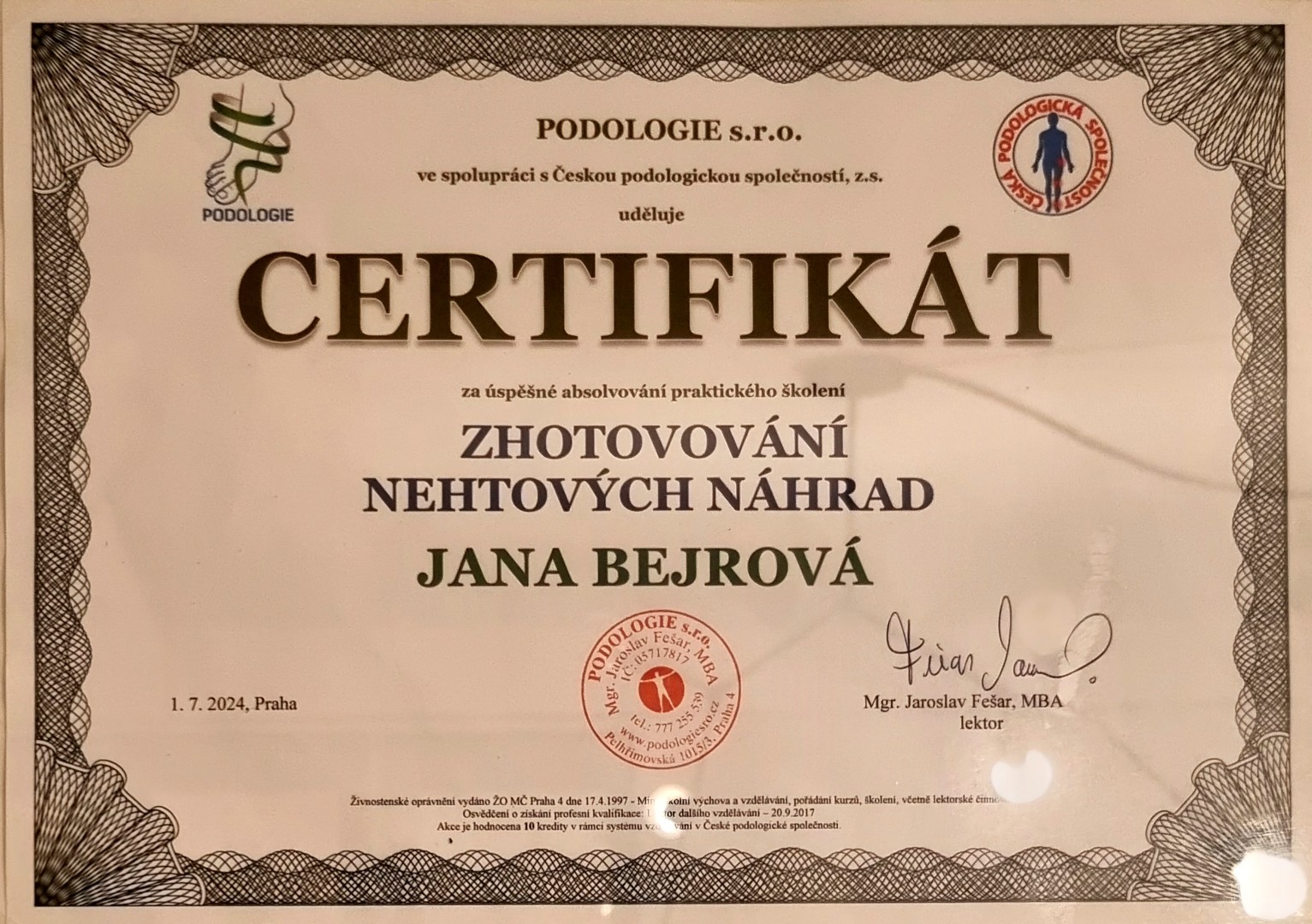 Certifikát Zhotovování nehtových náhrad